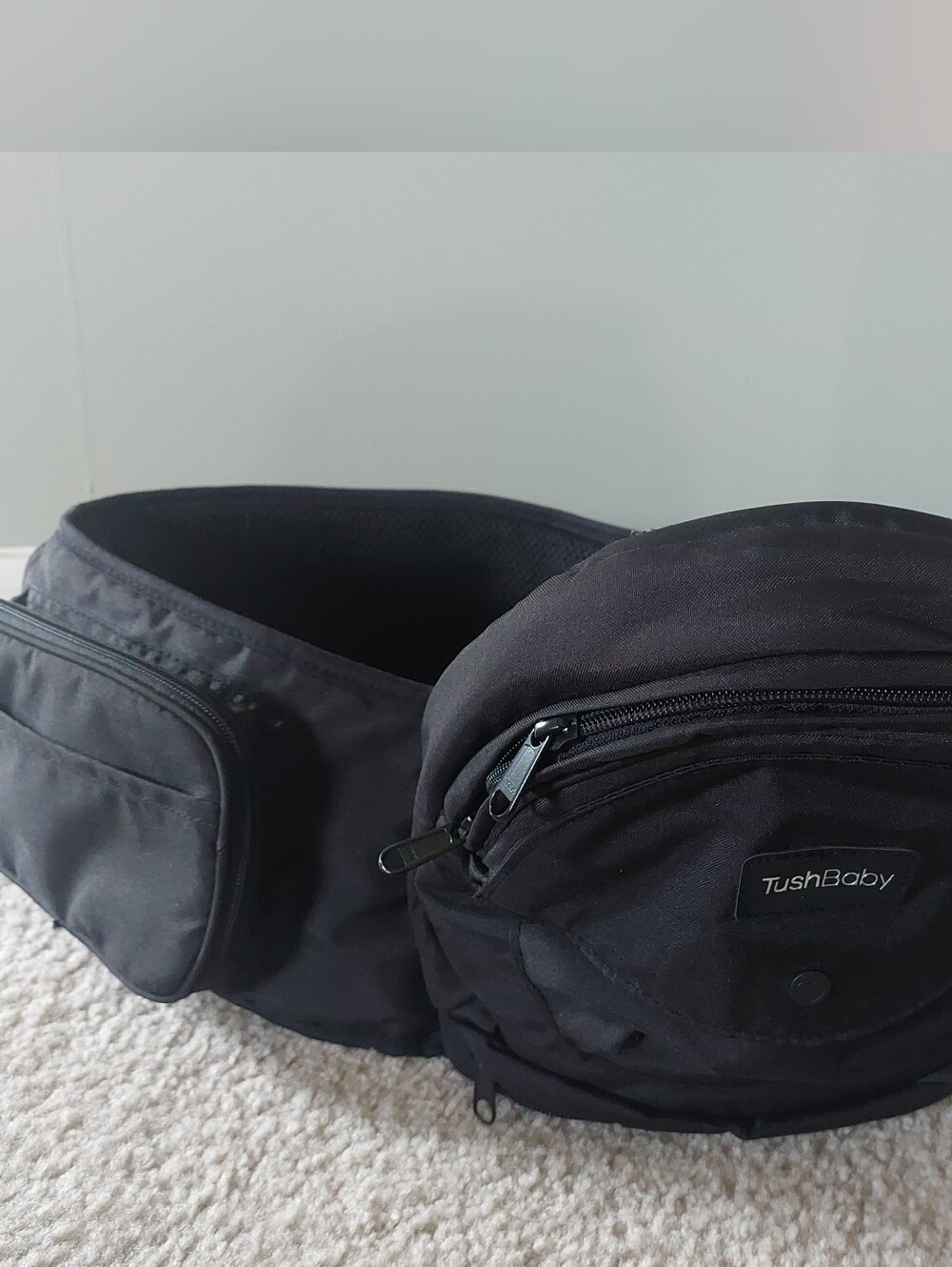 Tushbaby Hip Carrier - Black